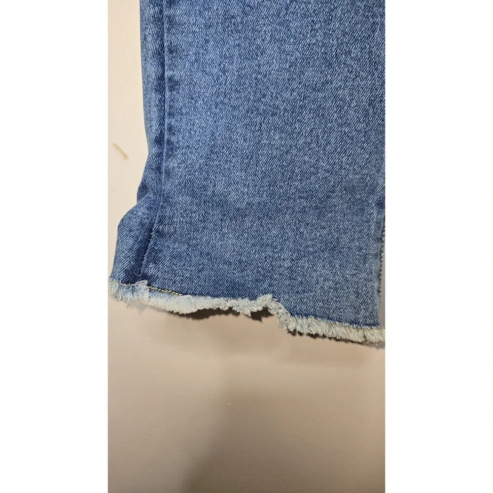 Maurices Jeans Womens L Jegging High‎ Rise Skinny Stretch Raw Hem Medium Wash